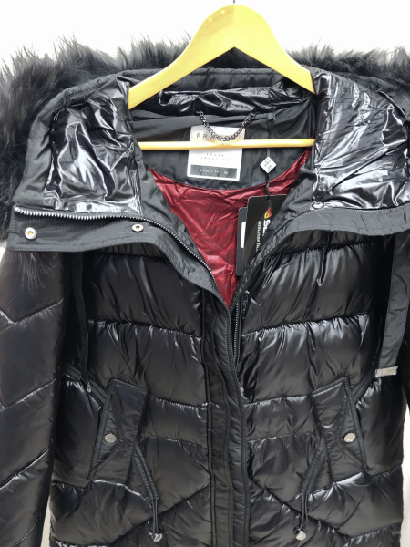 Пуховик женский с капюшоном (куртка) Franco Vello